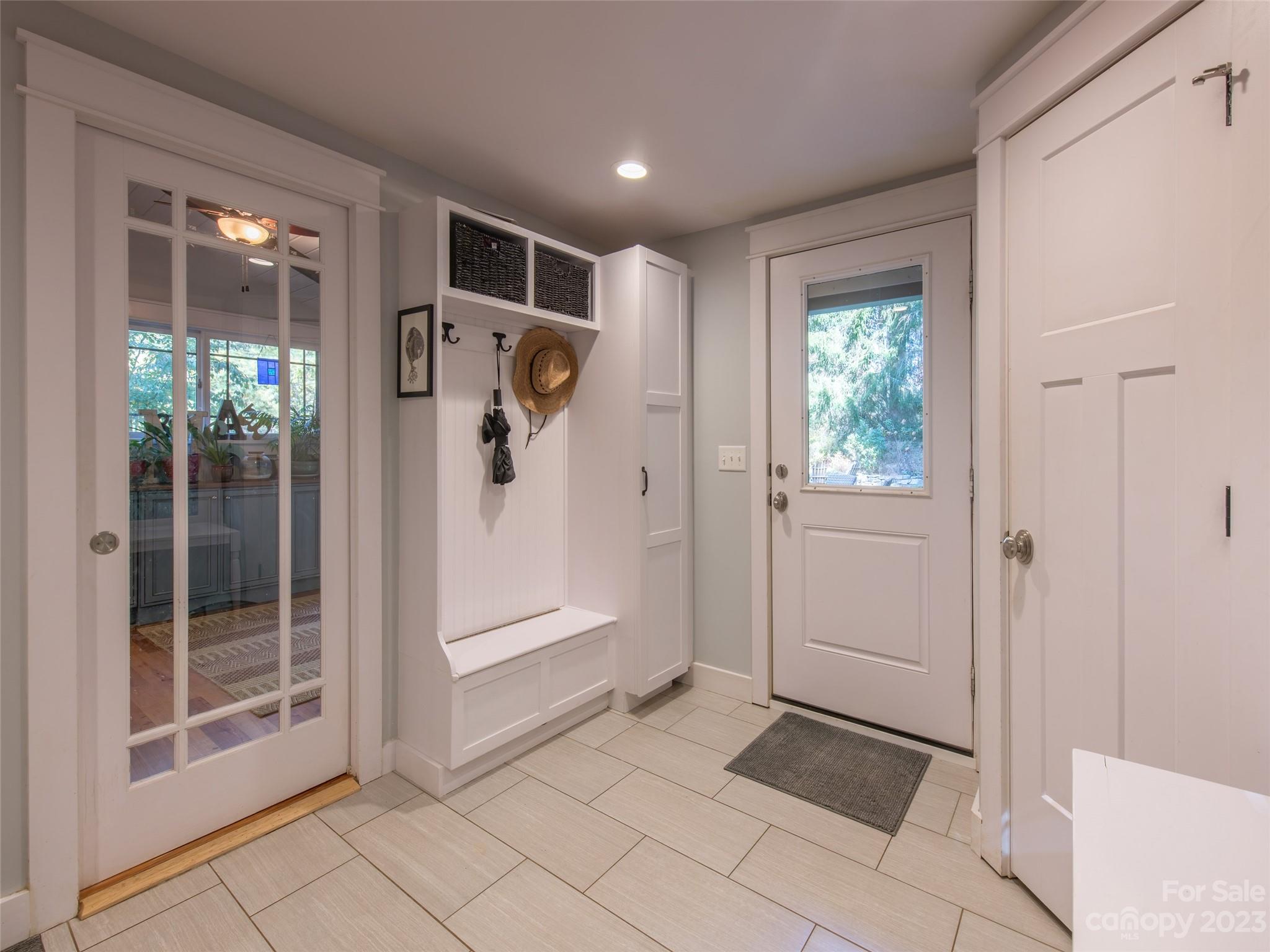 15 Oak Hill Lane Fairview NC 28730