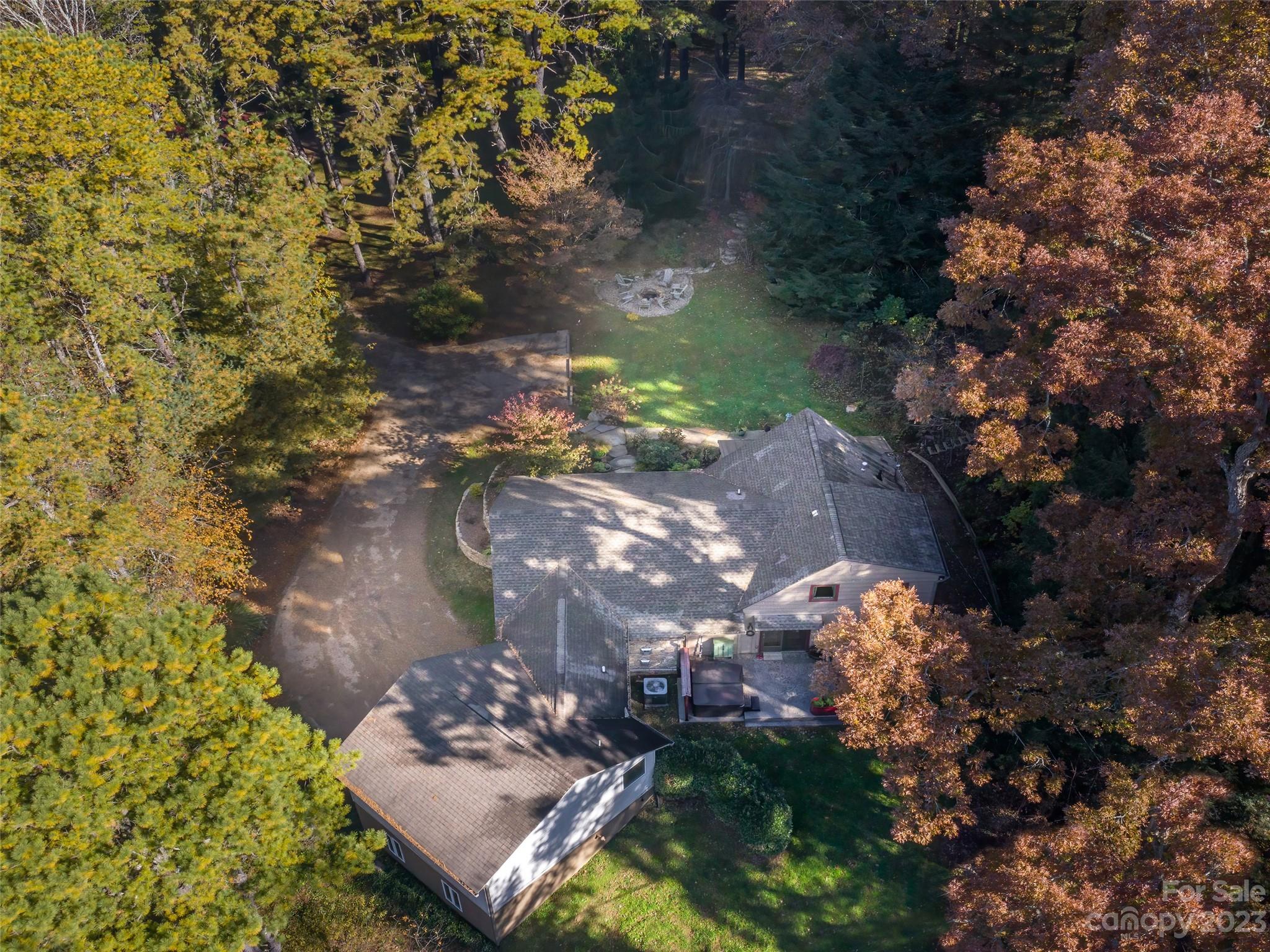 15 Oak Hill Lane Fairview NC 28730