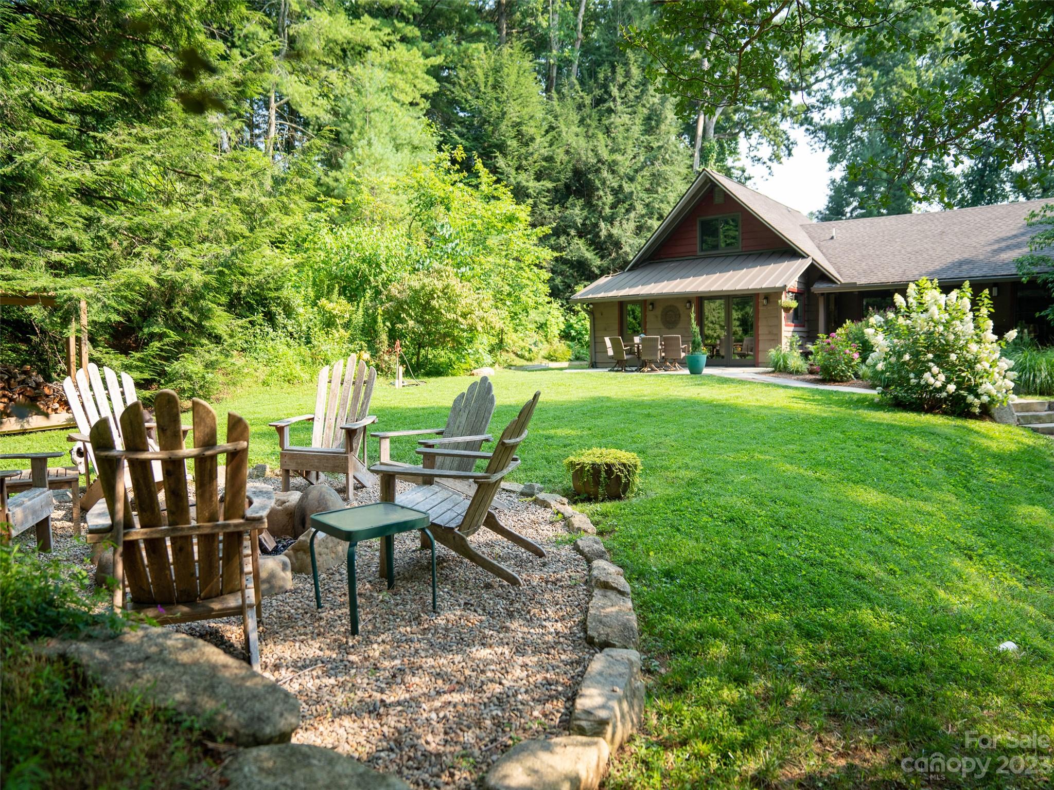 15 Oak Hill Lane Fairview NC 28730