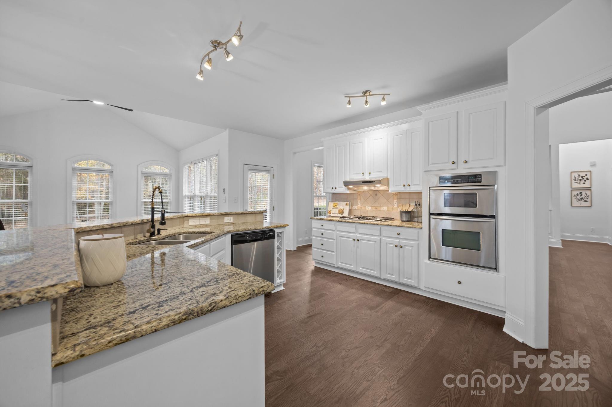 7909 Bay Pointe Drive Denver NC 28037