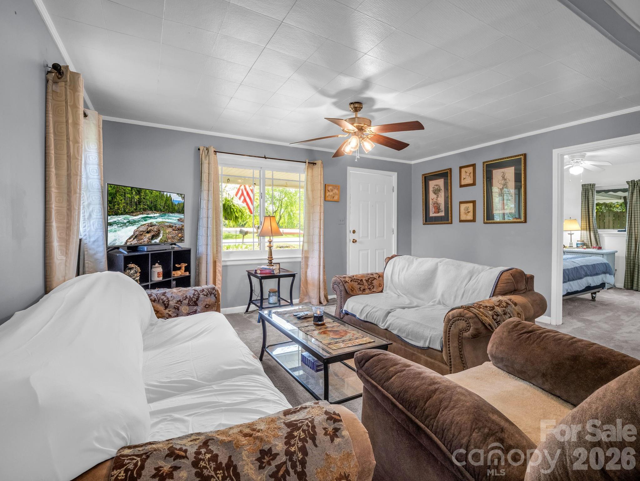 961 Mid Allen Road Hendersonville NC 28792