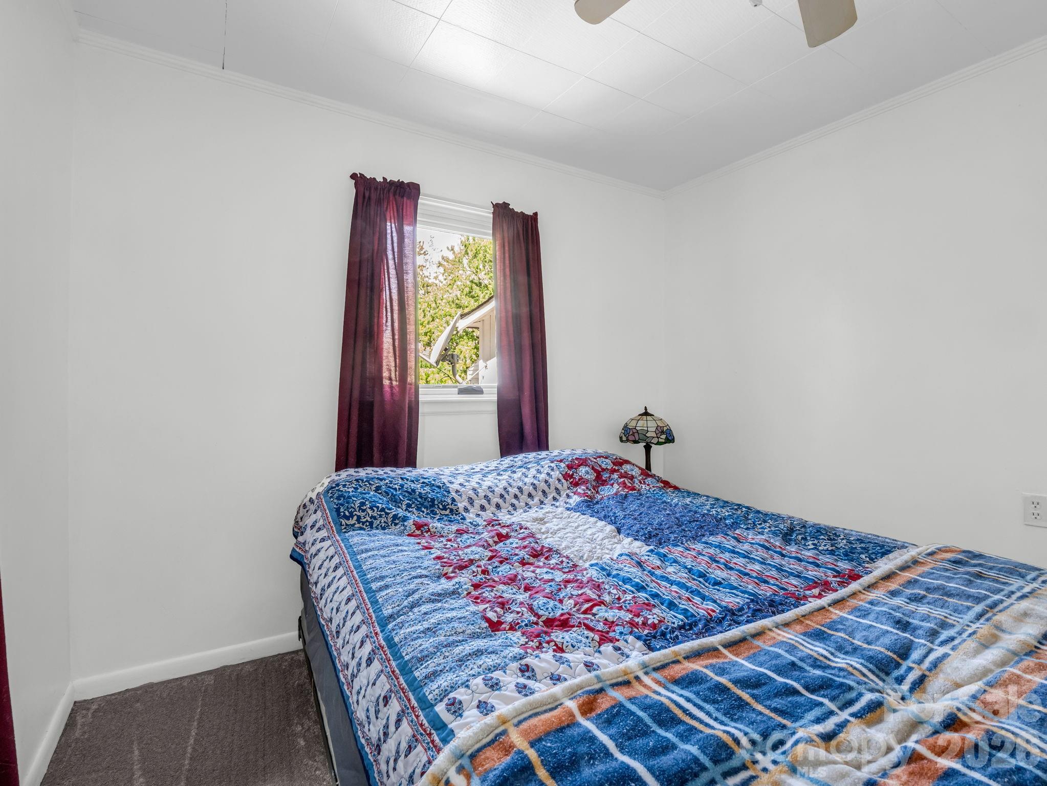 961 Mid Allen Road Hendersonville NC 28792