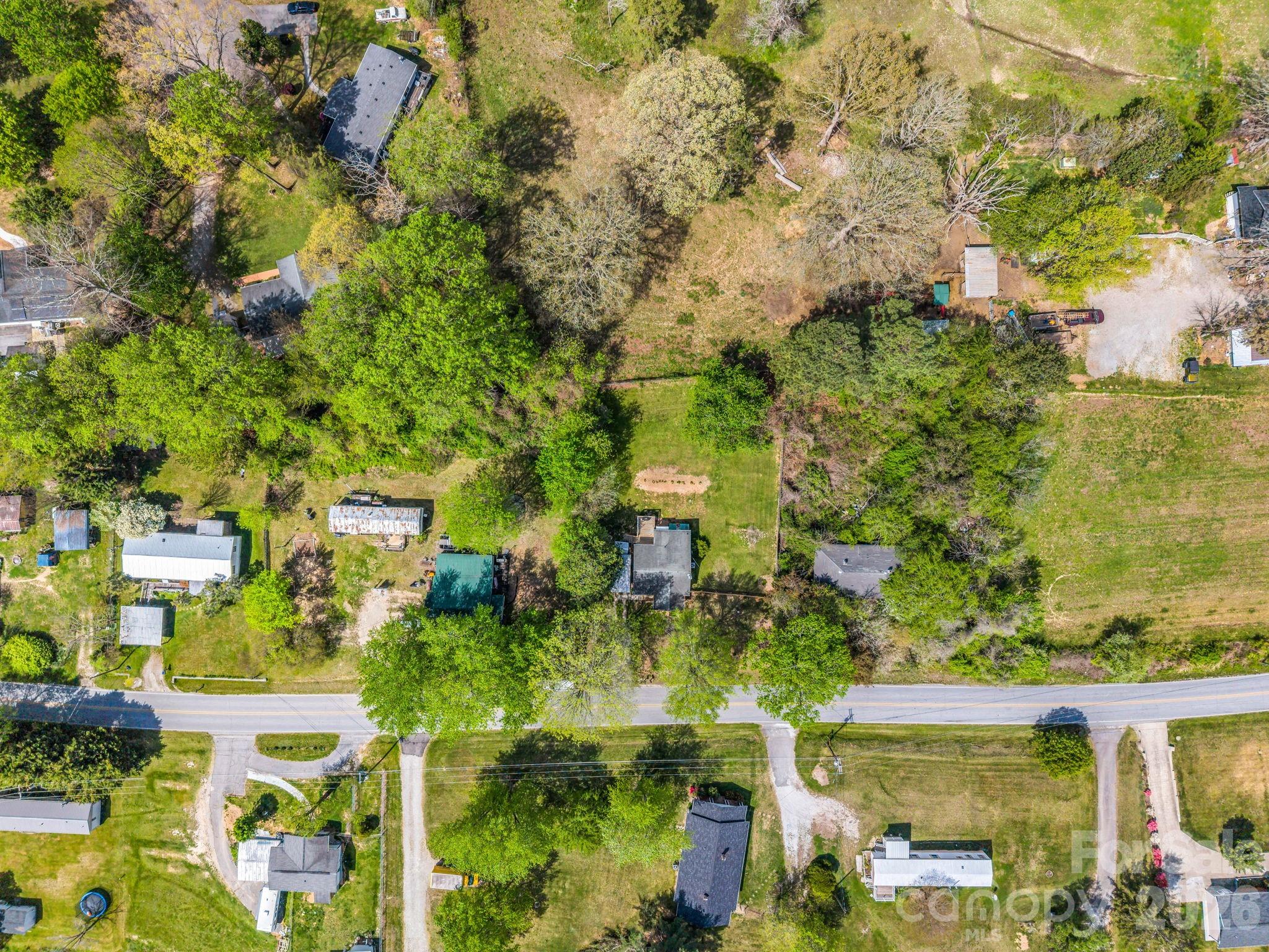 961 Mid Allen Road Hendersonville NC 28792