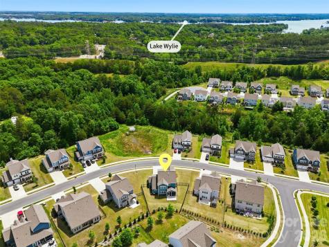1949 Thoreau Way York SC 29745