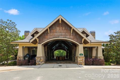 1949 Thoreau Way York SC 29745