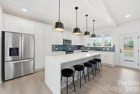 1949 Thoreau Way York SC 29745