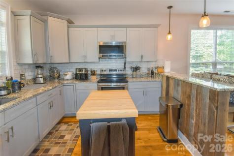 123 White Oak Road Extension Arden NC 28704