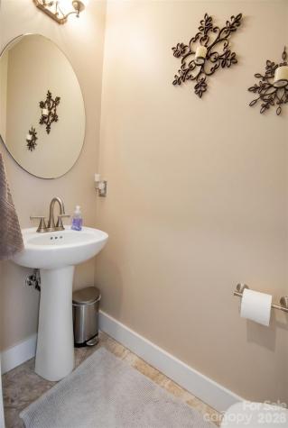 123 White Oak Road Extension Arden NC 28704