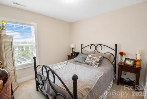 123 White Oak Road Extension Arden NC 28704