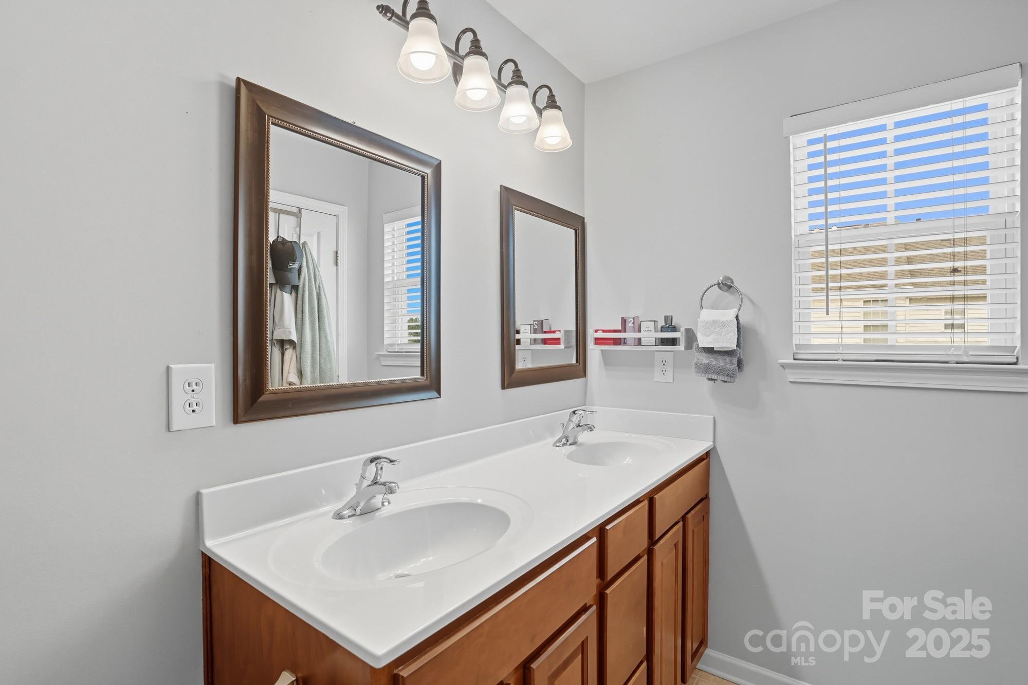 15815 Castle Watch Avenue Charlotte NC 28277