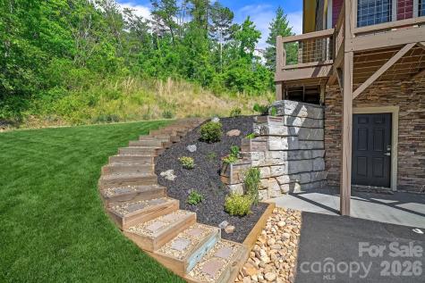 66 Nader Avenue Weaverville NC 28787