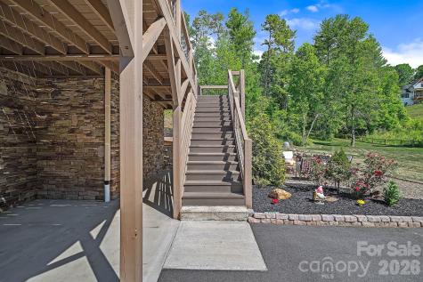 66 Nader Avenue Weaverville NC 28787