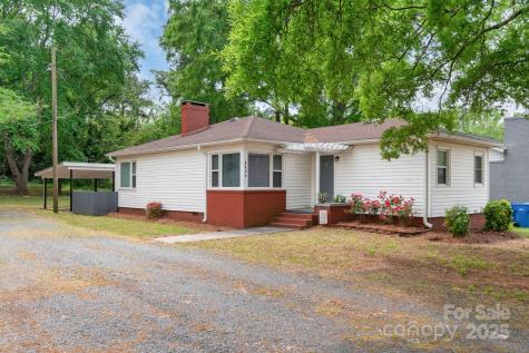 1116 Montgomery Avenue Albemarle NC 28001