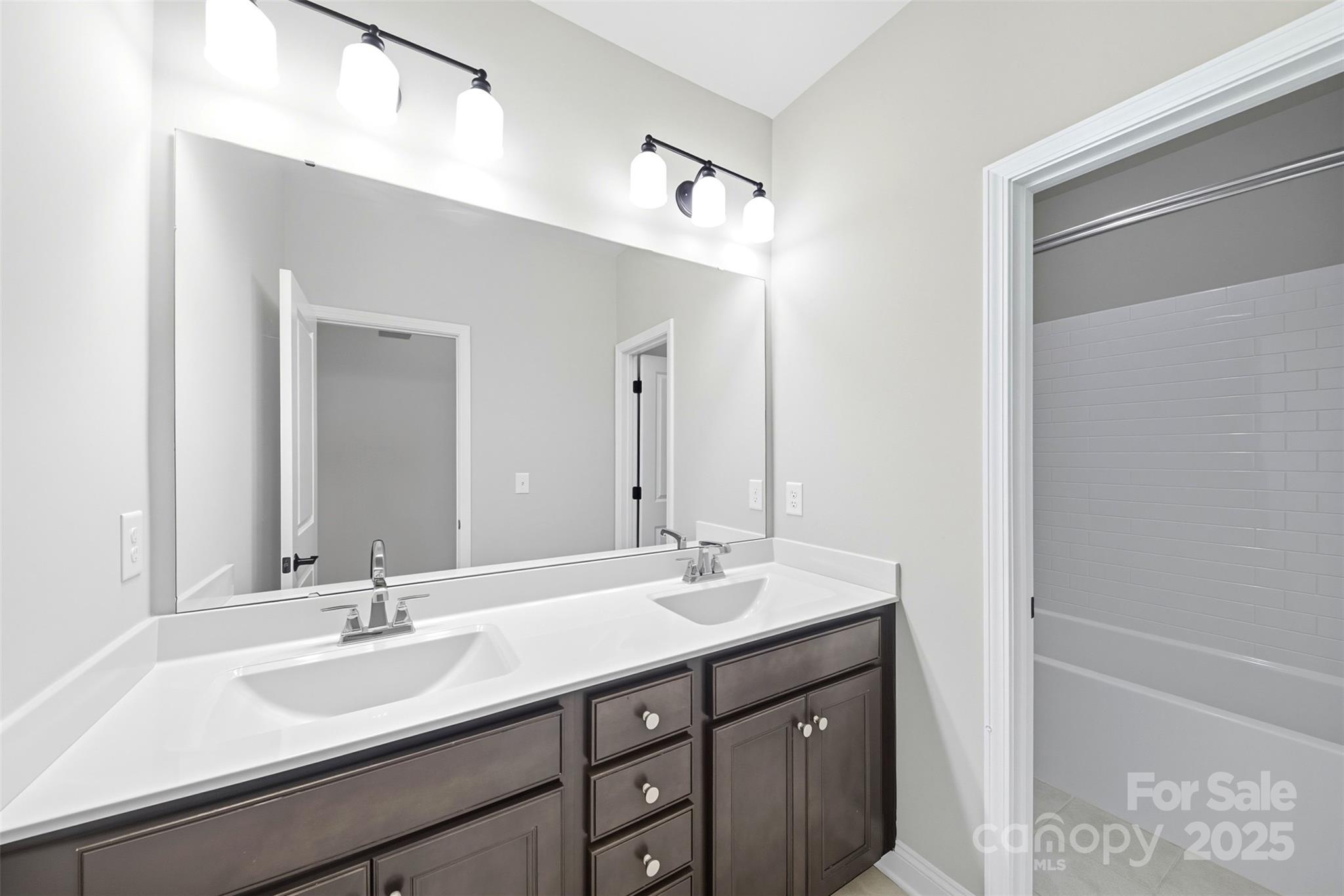 9209 Colin Crossing Court Charlotte NC 28277