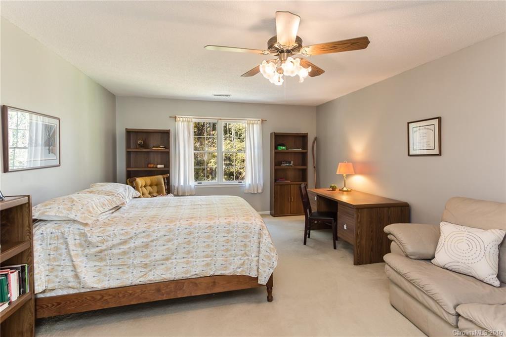 3 Brushwood Road Asheville NC 28804