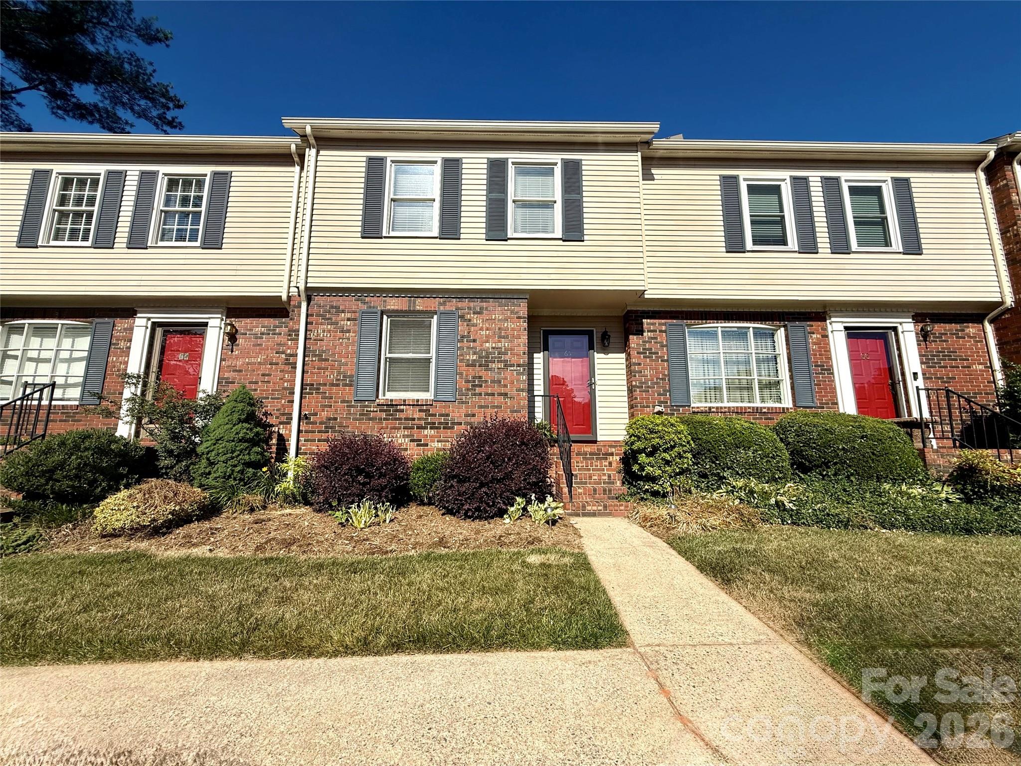 2705 North Street NW Hickory NC 28601