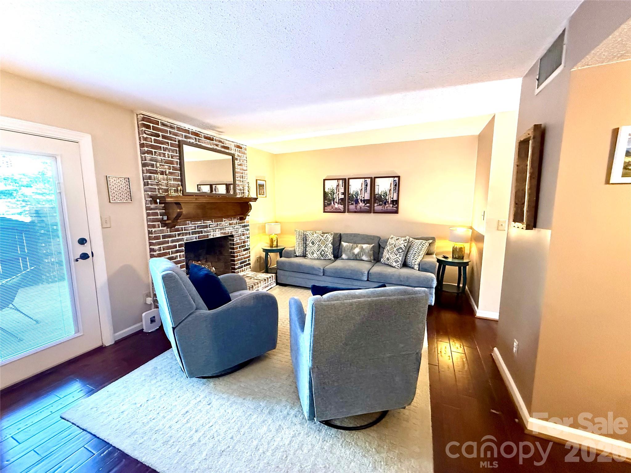 2705 North Street NW Hickory NC 28601