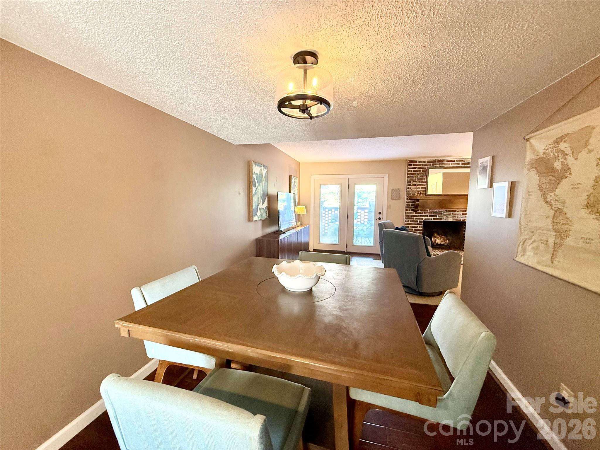 2705 North Street NW Hickory NC 28601