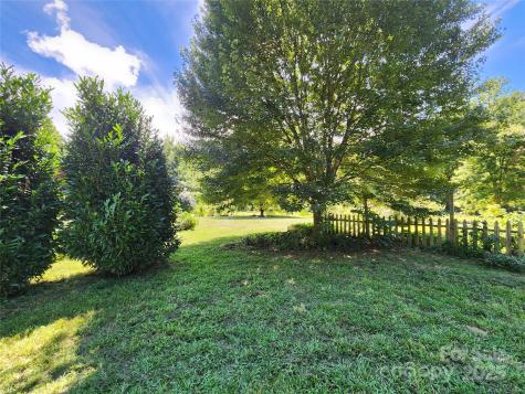 2978 Nc 9 Highway Black Mountain NC 28711