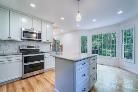 114 Coachmans Trail Asheville NC 28803