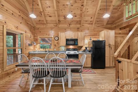 89 Apgar Road Candler NC 28715