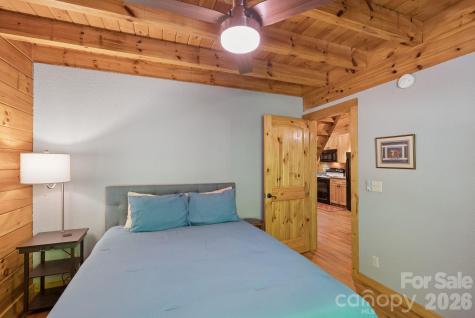 89 Apgar Road Candler NC 28715
