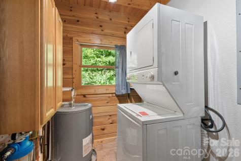 89 Apgar Road Candler NC 28715