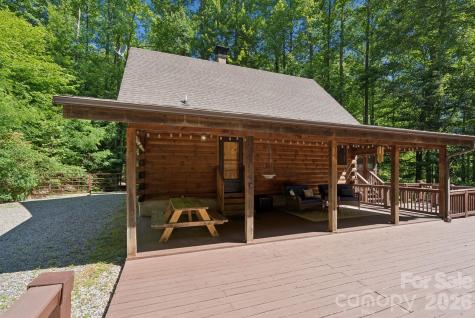 89 Apgar Road Candler NC 28715