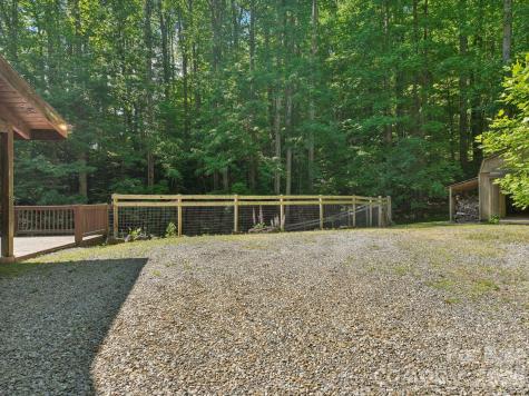 89 Apgar Road Candler NC 28715