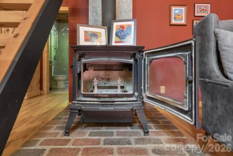 89 Apgar Road Candler NC 28715