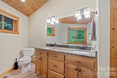 140 Slim Ridge Maggie Valley NC 28751