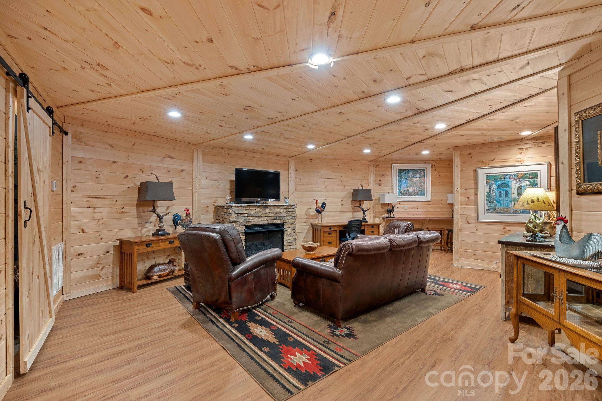 140 Slim Ridge Maggie Valley NC 28751