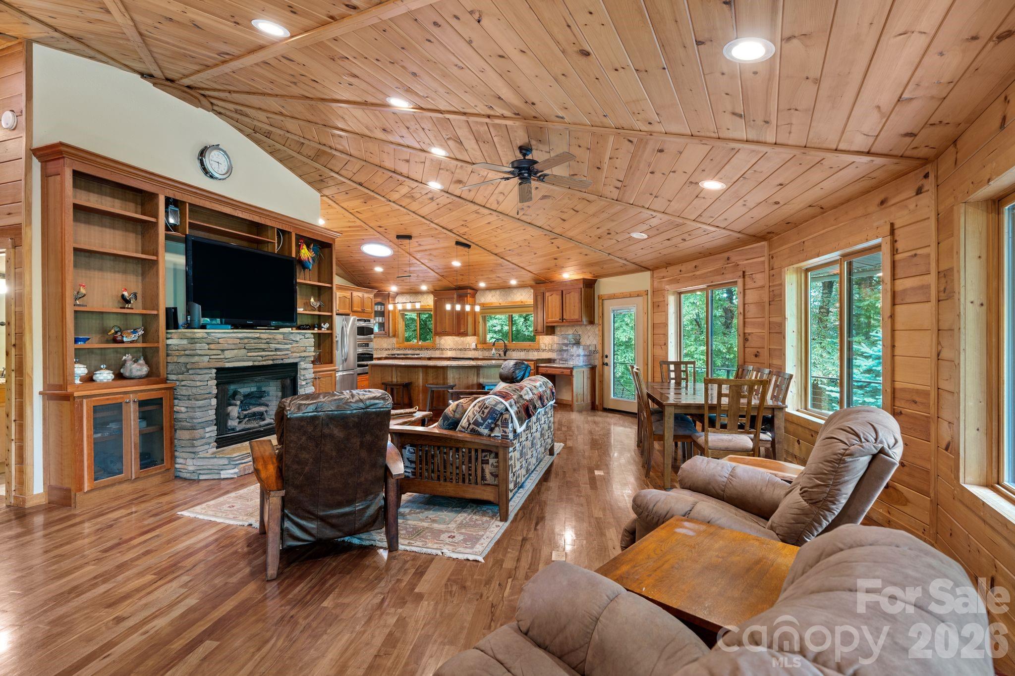 140 Slim Ridge Maggie Valley NC 28751