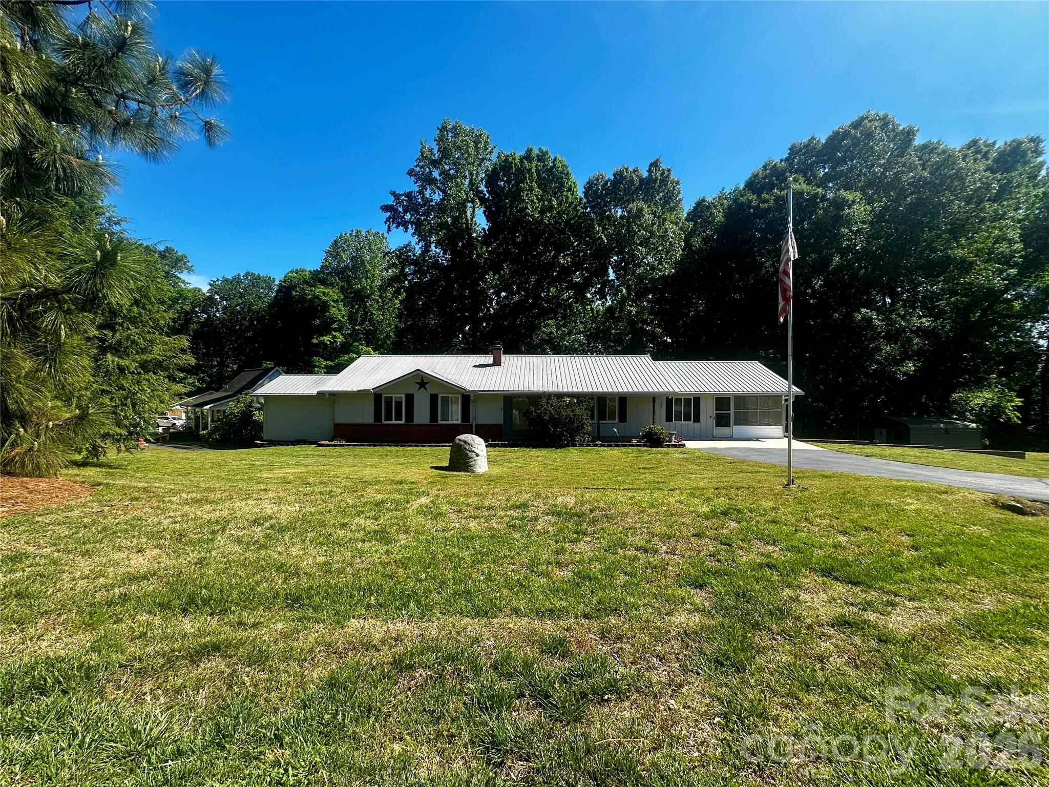 263 Spring Shore Road Statesville NC 28677
