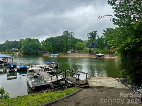 263 Spring Shore Road Statesville NC 28677