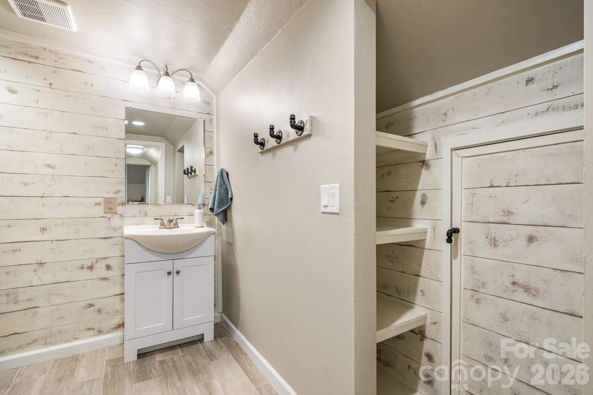 2533 Lail Road Morganton NC 28655