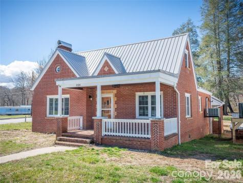 228 Main Street Rosman NC 28772