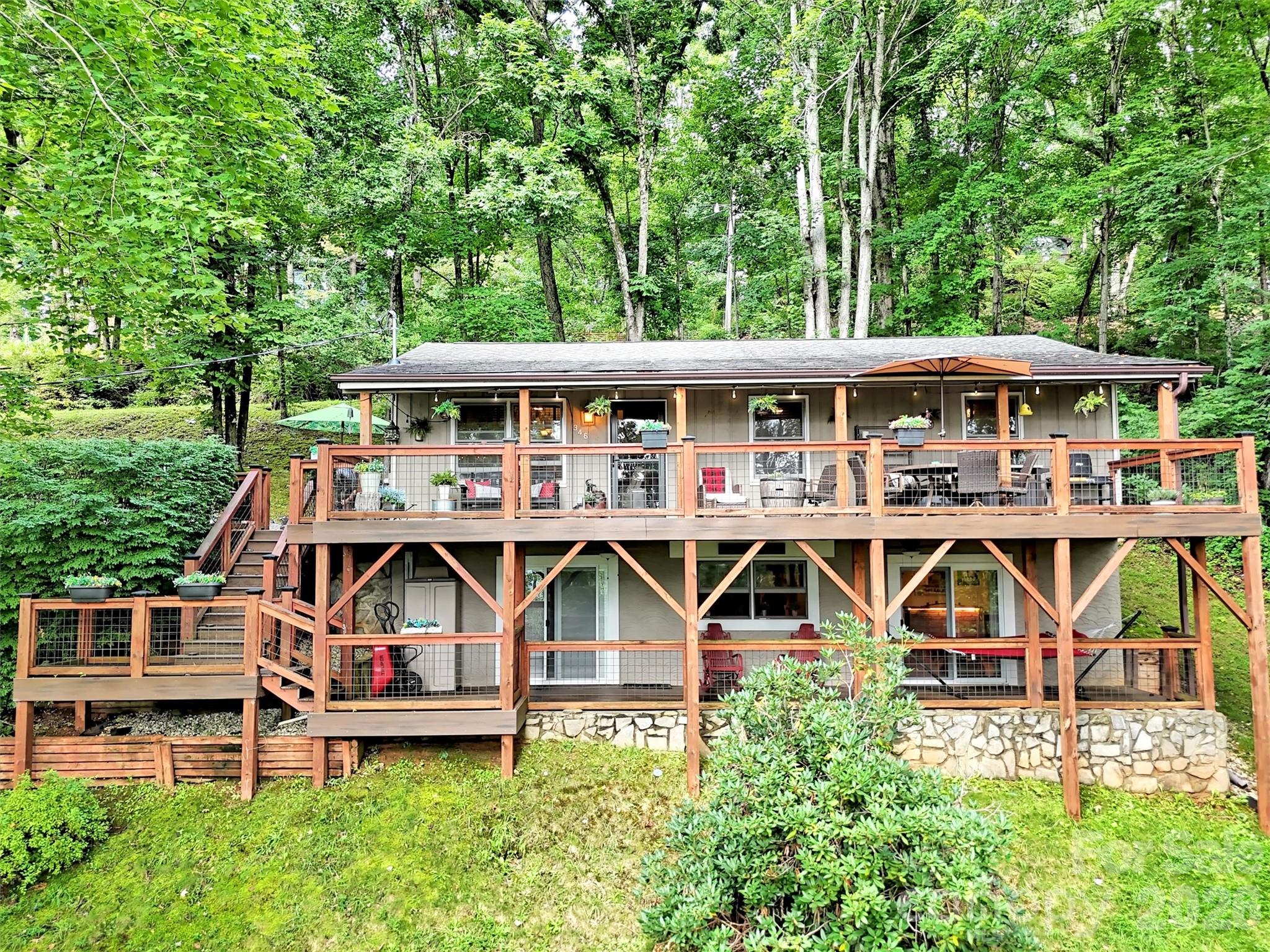346 Wendy Way Clyde NC 28721