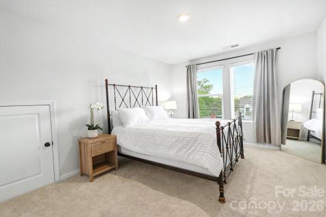 2007 Statesville Avenue Charlotte NC 28206