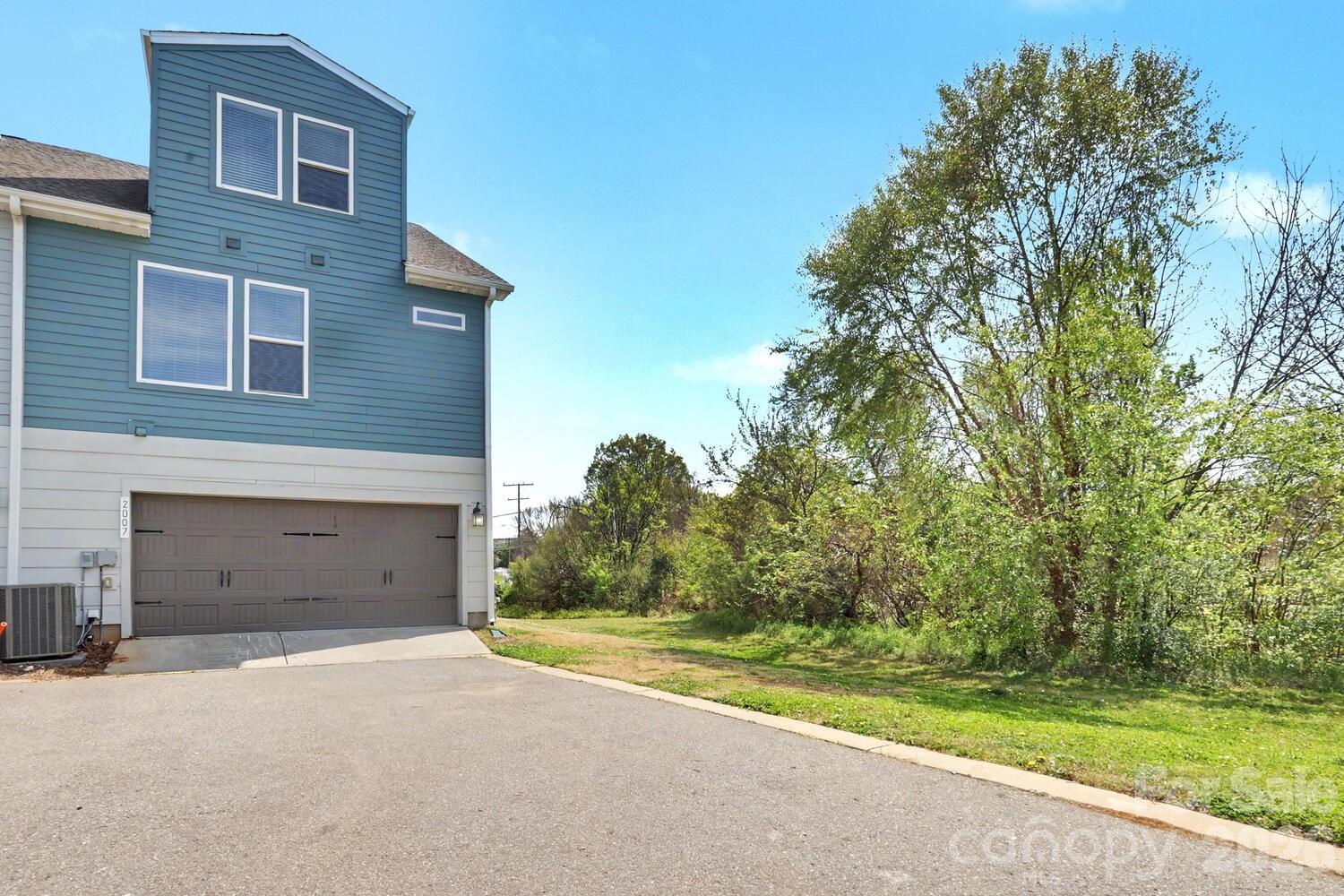 2007 Statesville Avenue Charlotte NC 28206