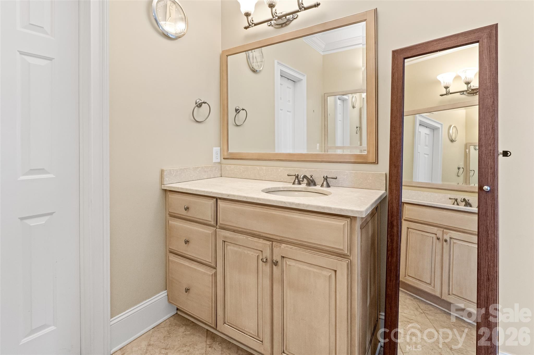122 Upper Oak Drive Statesville NC 28625