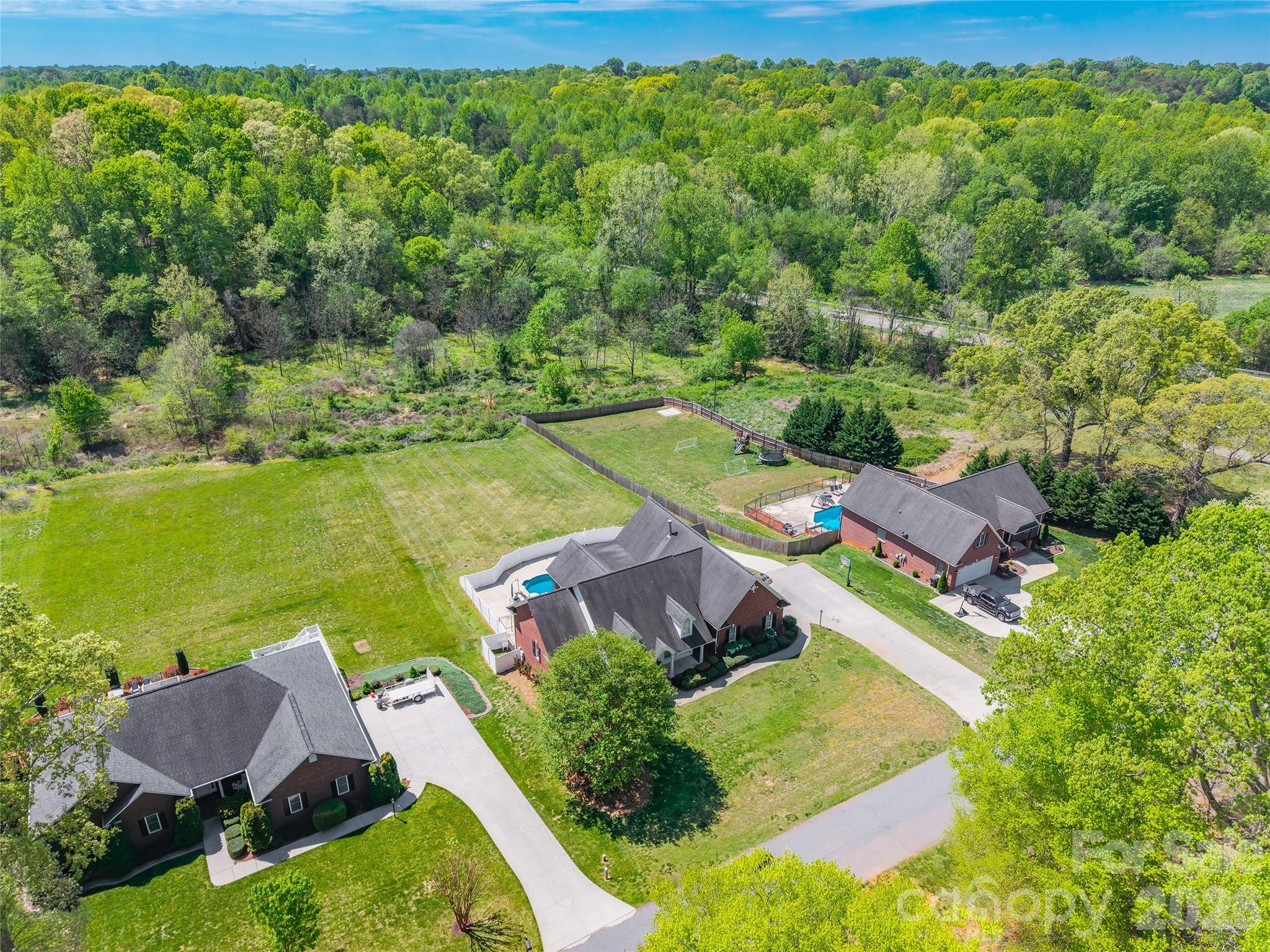 122 Upper Oak Drive Statesville NC 28625
