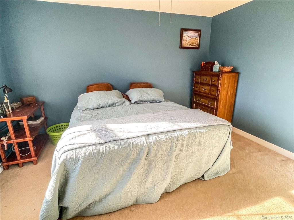 8 Countryside Drive Asheville NC 28804
