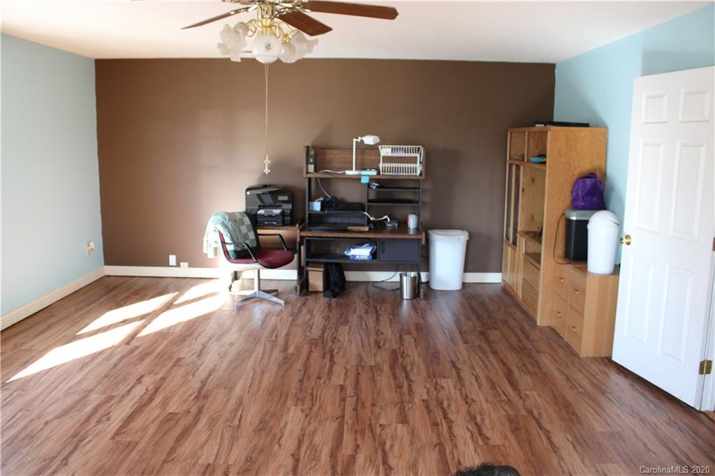 8 Countryside Drive Asheville NC 28804