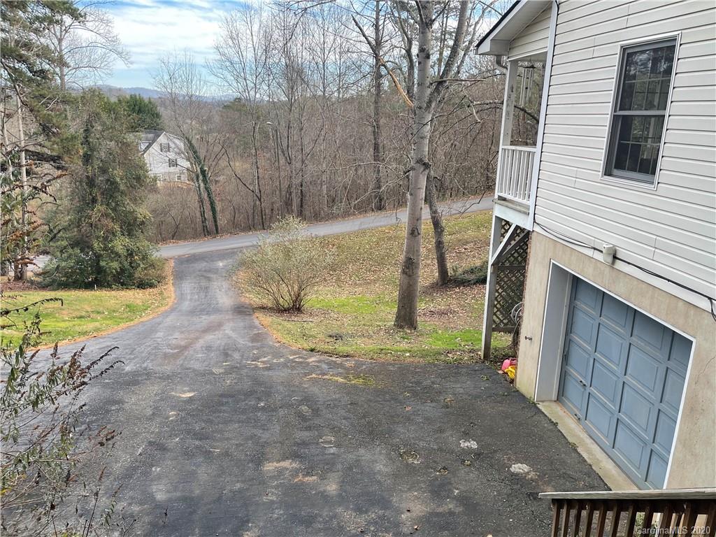 8 Countryside Drive Asheville NC 28804