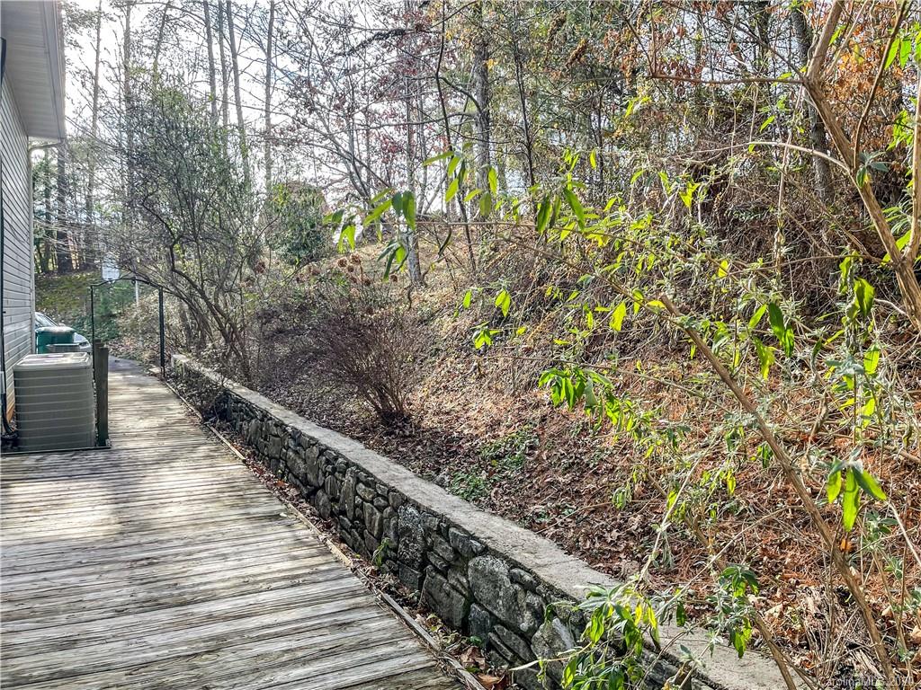 8 Countryside Drive Asheville NC 28804