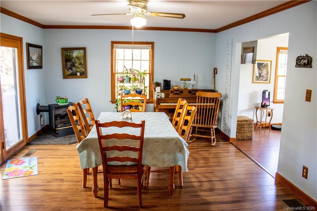8 Countryside Drive Asheville NC 28804