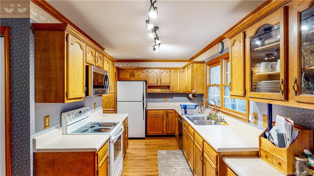 8 Countryside Drive Asheville NC 28804