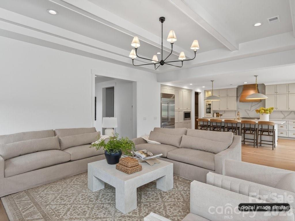 2000 Stratford Avenue Charlotte NC 28205