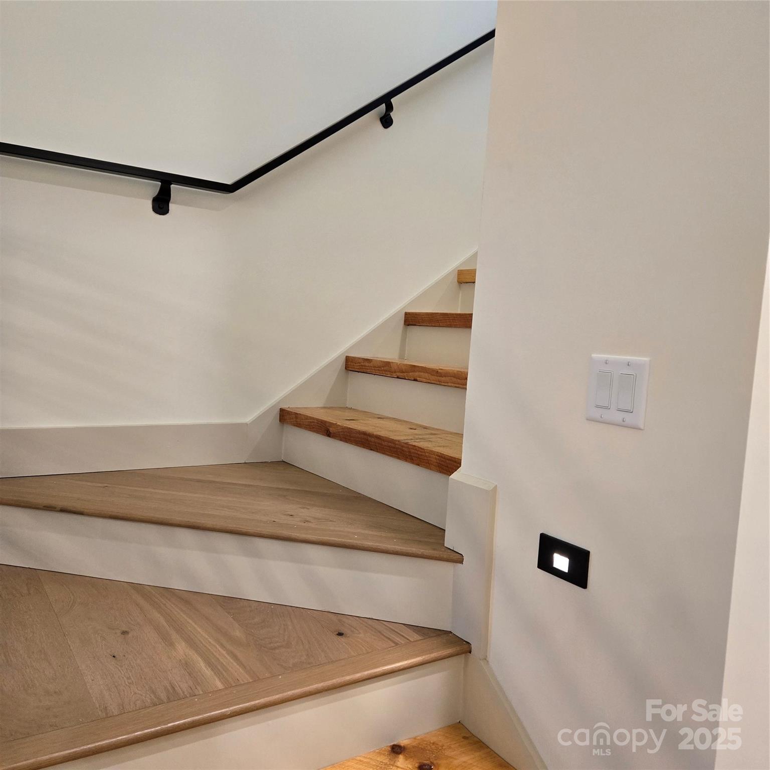 30 Sand Hill Road Asheville NC 28806